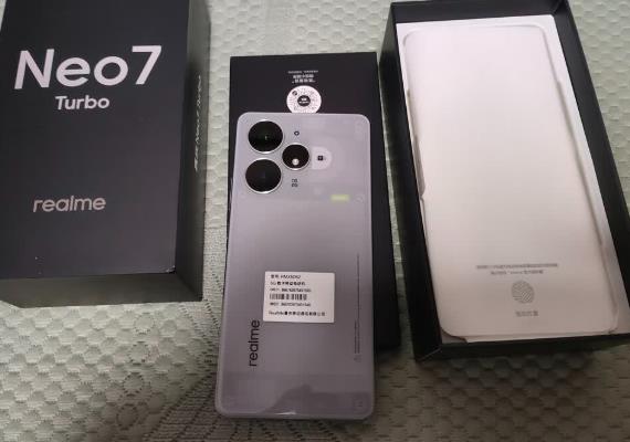 realme【国家补贴】真我Neo7 Turbo oppo天玑9400e 超薄续航大电池直屏 智能游戏AI性能手机12+256透明灰