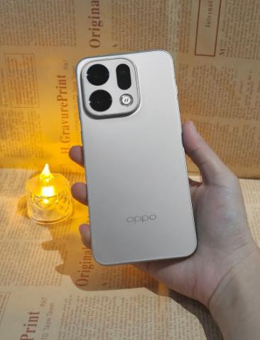 OPPO Find X9 12GB+256GB 霜白 4K超清实况照片 天玑9500 拍照旗舰智能手机 国家补贴 【孙颖莎同款】