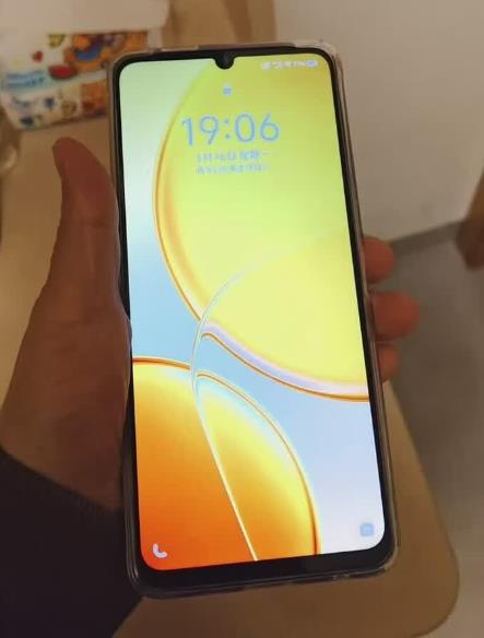 vivo Y37c 4G版 6GB+128GB 钛金 5500mAh大电池 SGS五星整机抗跌耐摔认证 150%大音量 AI手机